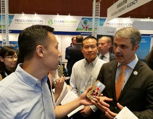 瑞典能源部長(zhǎng)易卜拉欣&bull;貝蘭