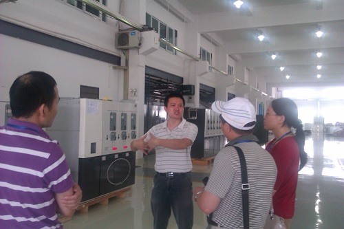 Colin 在介紹&ldquo;不間斷供電的配電自動(dòng)化&rdquo;方案